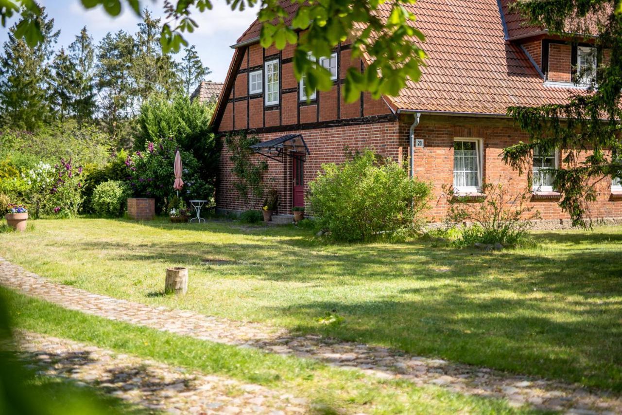 Ferienwohnung 1 Im Landhaus Am Wildpark 보에크 외부 사진
